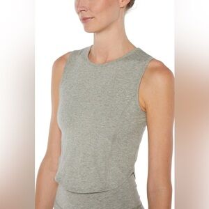 Zobha Christine Tank Heather Shadow Green Athletic Crop Top Built in Sports Bra